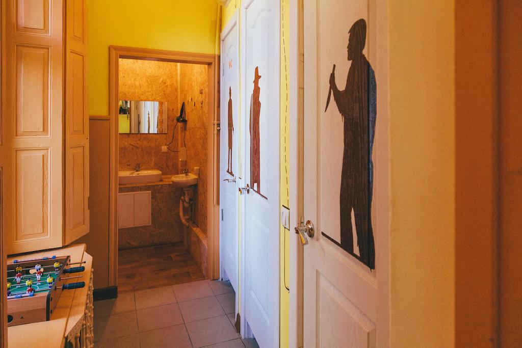 Elementary Hostel Одесса Экстерьер фото