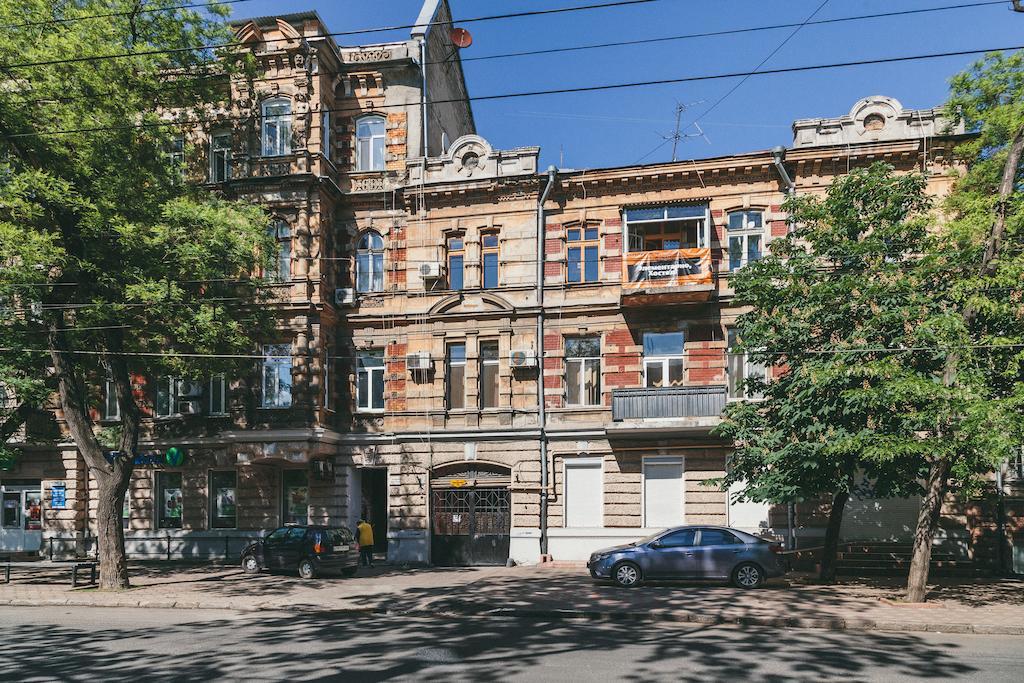 Elementary Hostel Одесса Экстерьер фото