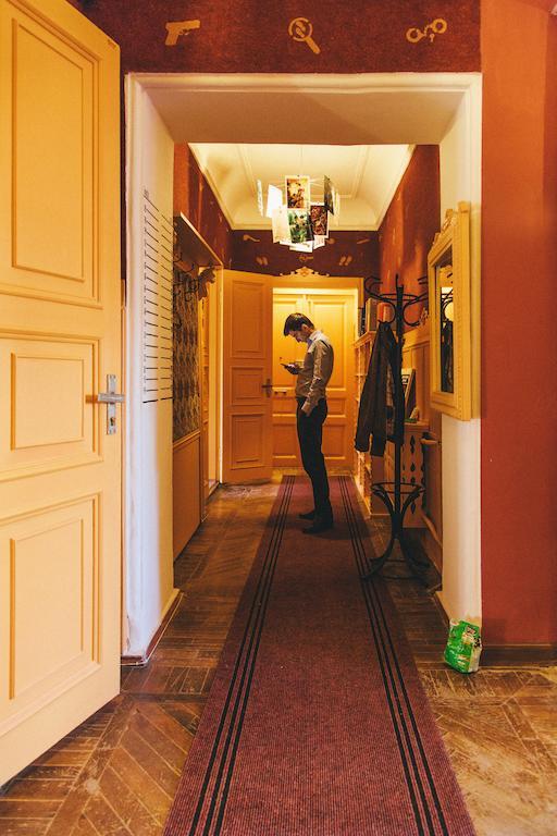 Elementary Hostel Одесса Экстерьер фото