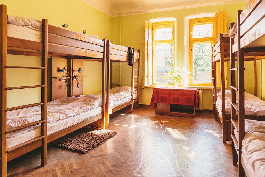 Elementary Hostel Одесса Экстерьер фото